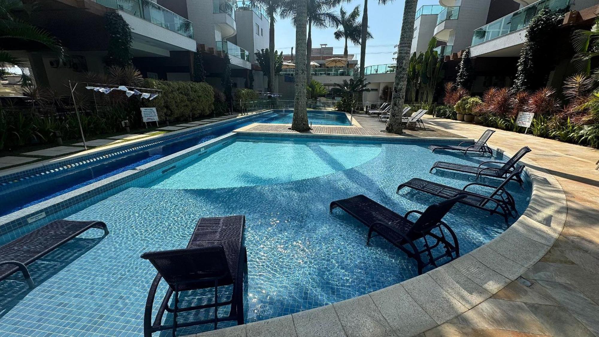 Espetacular Em Com Piscina E - Boulevard * Bombinhas